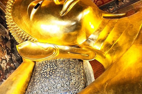 Tayland-Bangkok-Wat-Pho-Tapınağı-Yatan-Buddha-Heykeli